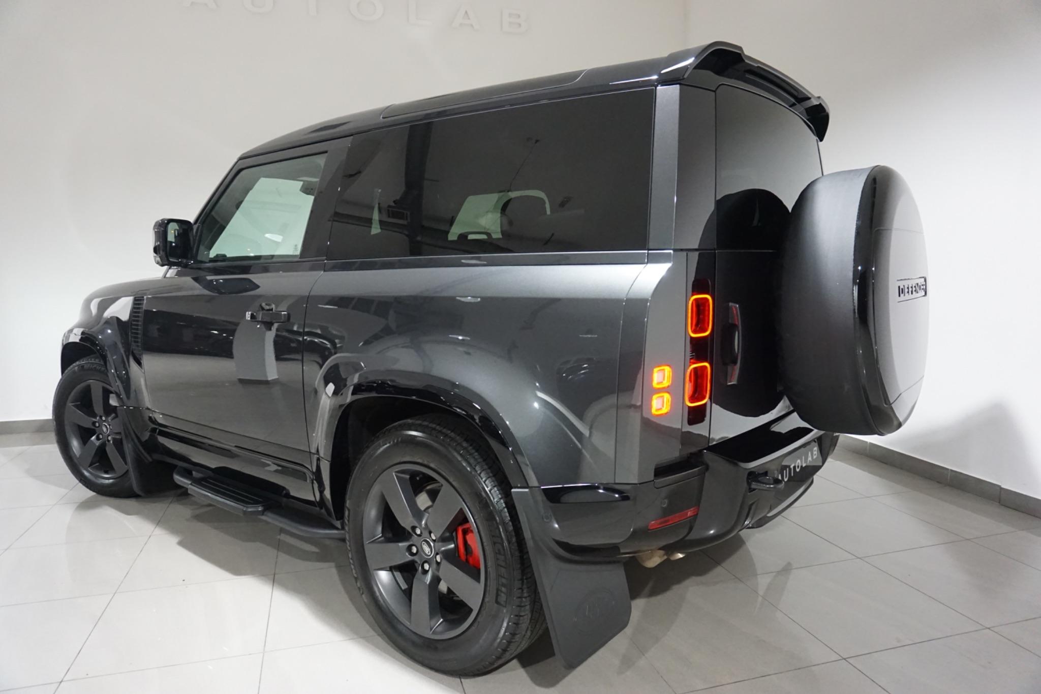 Land Rover Defender 90 3.0 D300 MHEV X-Dynamic HSE Hard Top SUV Auto 4WD SWB Euro 6 (s/s) 3dr